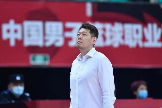 欧美摸胸